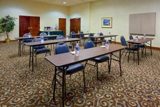 фото отеля Holiday Inn Express Wilkes-Barre Scranton Airport