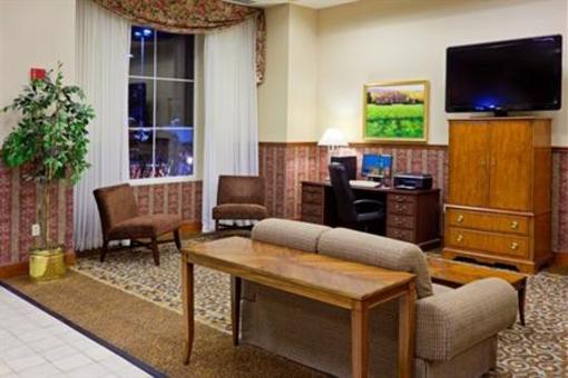 фото отеля Holiday Inn Express Wilkes-Barre Scranton Airport