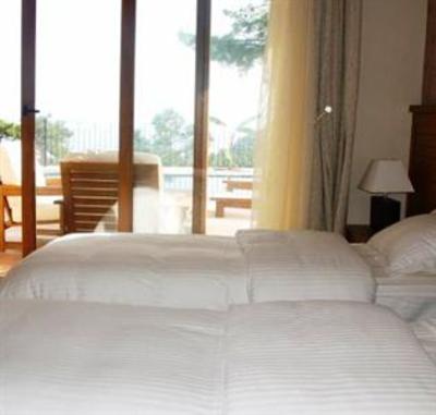 фото отеля Amos Villa Hotel