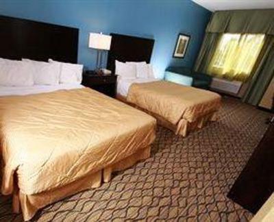 фото отеля Magnolia Bay Hotel and Suites