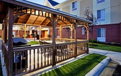 фото отеля Candlewood Suites Kansas City Speedway