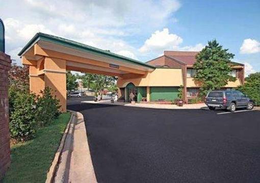 фото отеля Quality Inn & Suites Coliseum
