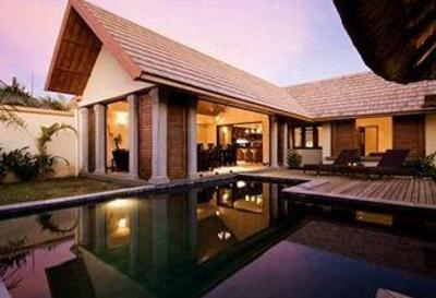 фото отеля Luxury Villas Perybere