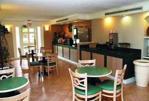 фото отеля La Quinta Inn St. Louis Airport