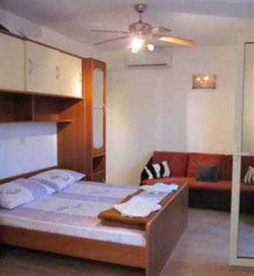 фото отеля Apartments Kresic