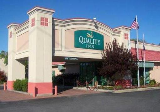 фото отеля Quality Inn Suffolk