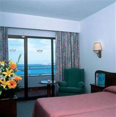 фото отеля Hotel Riu Playa Cala Millor Sant Llorenc Des Cardassar