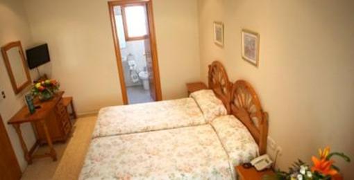фото отеля Hotel Jardi Suites-Apartaments