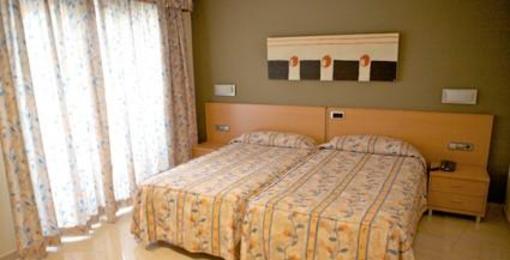 фото отеля Hotel Jardi Suites-Apartaments