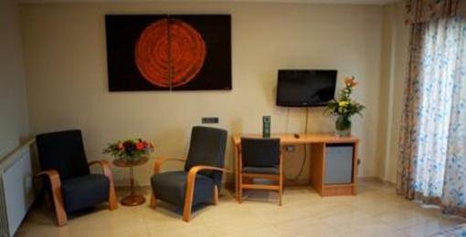 фото отеля Hotel Jardi Suites-Apartaments