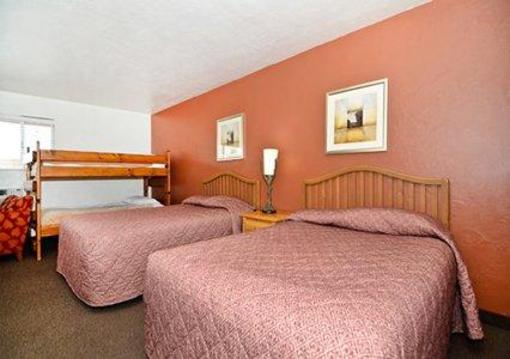 фото отеля Rodeway Inn & Suites Bend