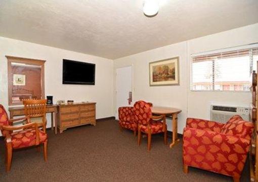 фото отеля Rodeway Inn & Suites Bend