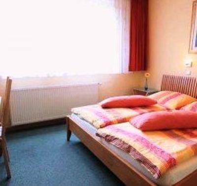 фото отеля Hotel-Pension Alt-Rodenkirchen
