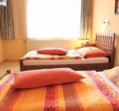 фото отеля Hotel-Pension Alt-Rodenkirchen