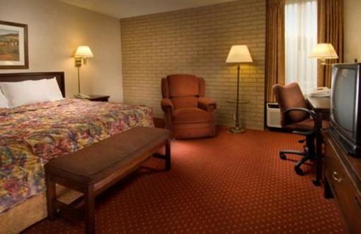фото отеля Drury Inn & Suites Greensboro