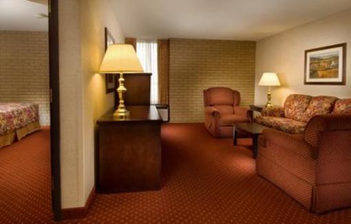 фото отеля Drury Inn & Suites Greensboro