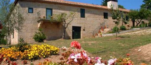 фото отеля Casa Rural Rectoral de Armariz Nogueira de Ramuin