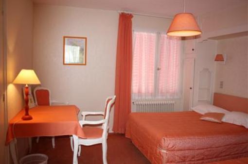 фото отеля Hotel Le Grillon
