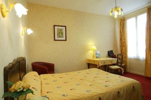 фото отеля Hotel Le Grillon