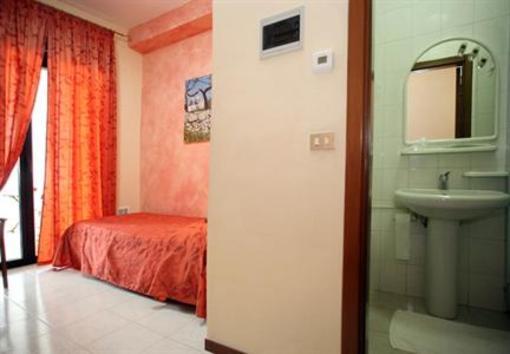 фото отеля Hotel Cristal Bari