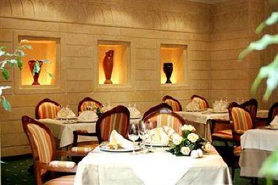 фото отеля Sheraton Tunis Hotel & Towers