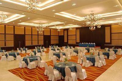 фото отеля Country Inn & Suites Sahibabad
