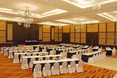 фото отеля Country Inn & Suites Sahibabad