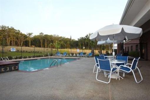 фото отеля Holiday Inn Express Hotel & Suites Hearne