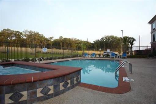 фото отеля Holiday Inn Express Hotel & Suites Hearne
