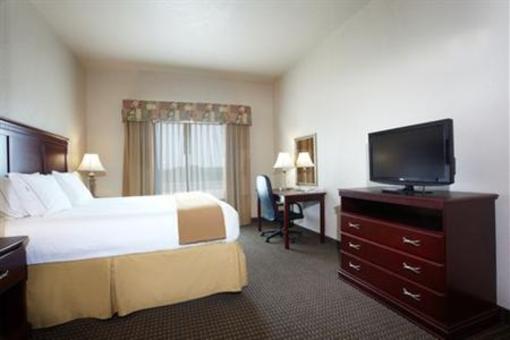 фото отеля Holiday Inn Express Hotel & Suites Hearne