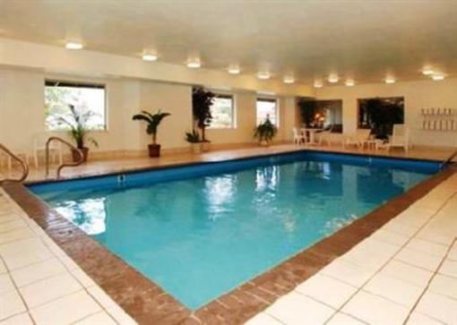 фото отеля Sleep Inn & Suites Lakeside