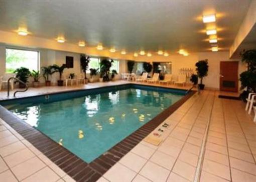 фото отеля Sleep Inn & Suites Lakeside