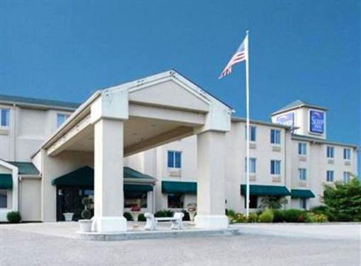 фото отеля Sleep Inn & Suites Lakeside