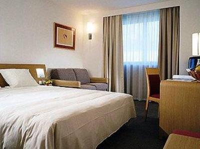 фото отеля Novotel Grenoble Centre