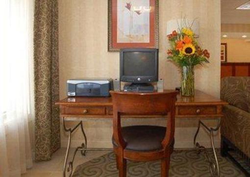 фото отеля Comfort Inn & Suites Columbus