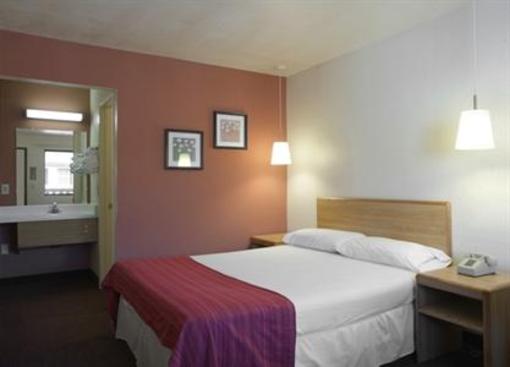 фото отеля Americas Best Value Inn Fairfield (California)