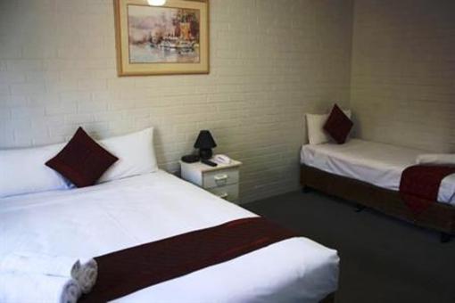 фото отеля Herston Place Motel