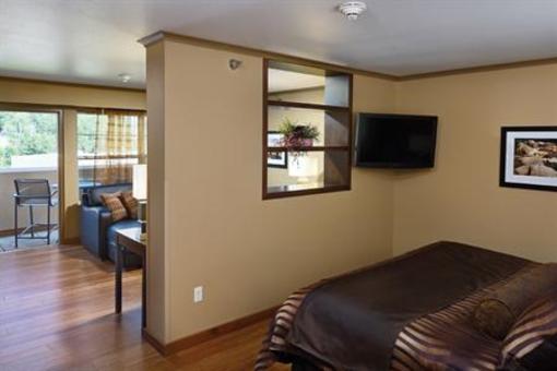 фото отеля Clubhouse Hotel Suites Pierre