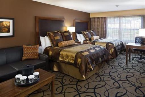 фото отеля Clubhouse Hotel Suites Pierre