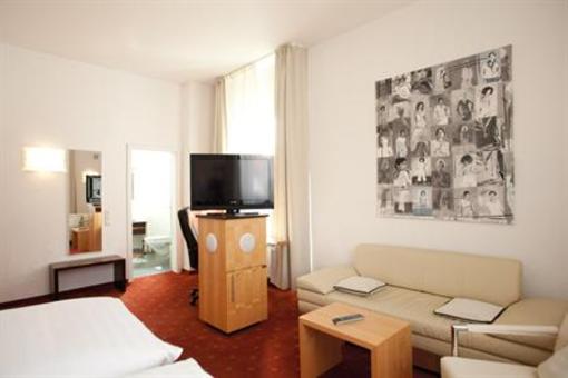 фото отеля Hotel Zur Wartburg