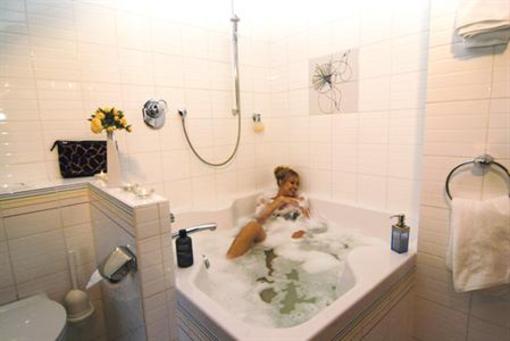 фото отеля Hotel Zur Wartburg