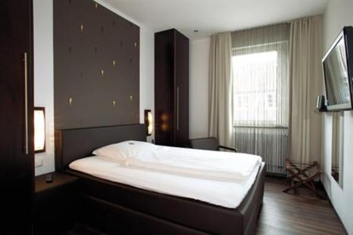 фото отеля Hotel Zur Wartburg