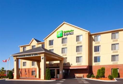 фото отеля Holiday Inn Express Hillsville