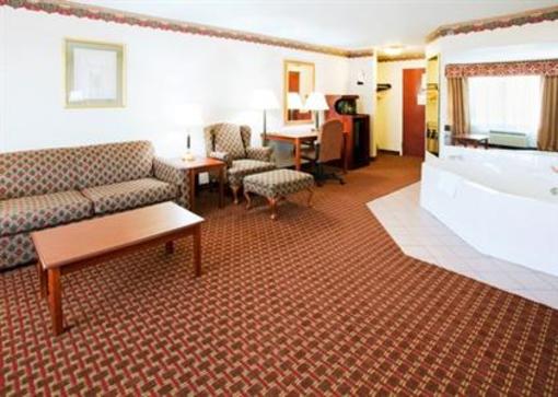 фото отеля Holiday Inn Express Hillsville
