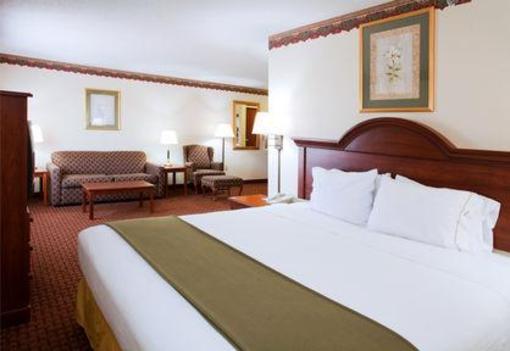 фото отеля Holiday Inn Express Hillsville