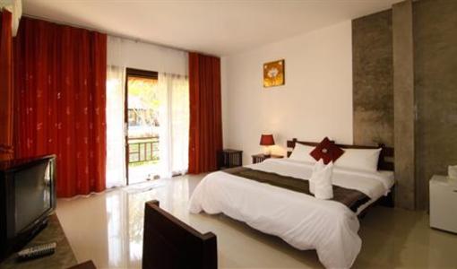 фото отеля Nana Beach Resort