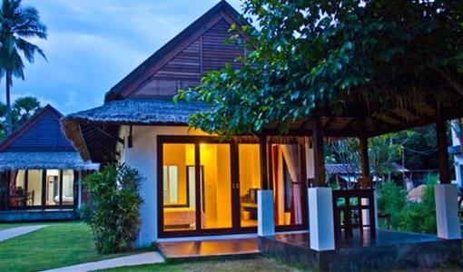фото отеля Nana Beach Resort