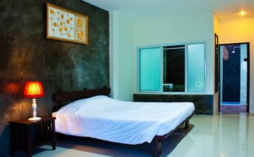 фото отеля Nana Beach Resort