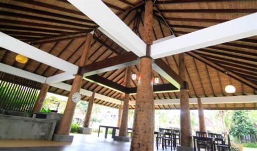 фото отеля Nana Beach Resort