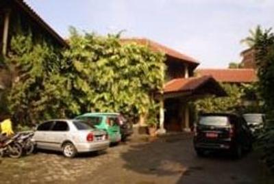 фото отеля Le Aries Garden Boutique Hotel Bandung